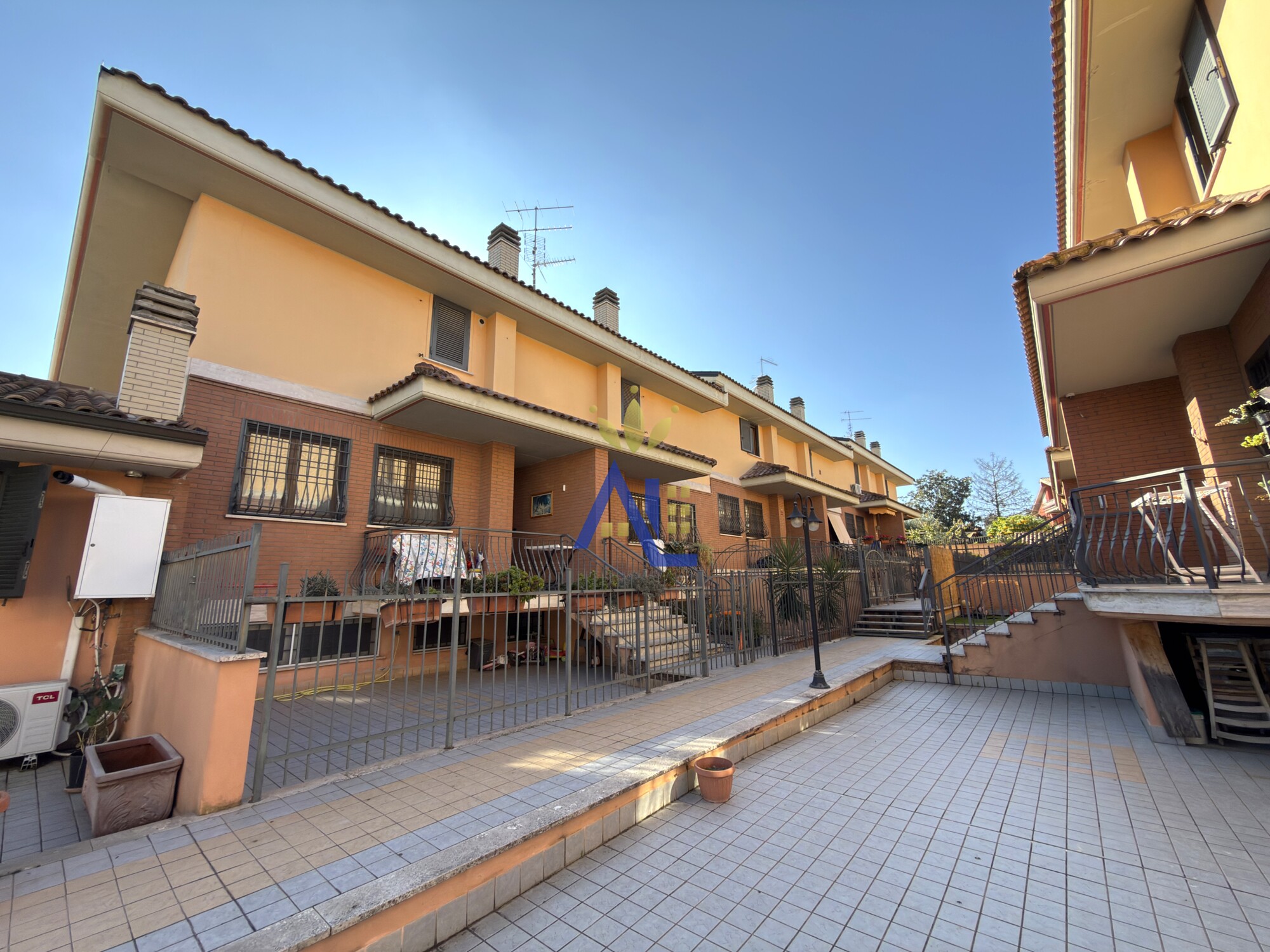 VILLA IN AFFITTO PER DUE STUDENTI UNIVERSITARI / LAVORATORI FUORI SEDE